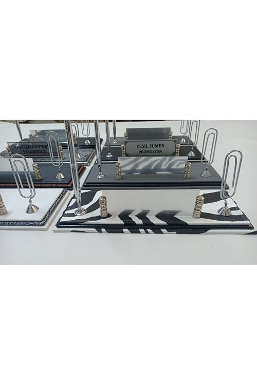 ZEBRA DESEN KİŞİYE ÖZEL MASA İSİMLİĞİ