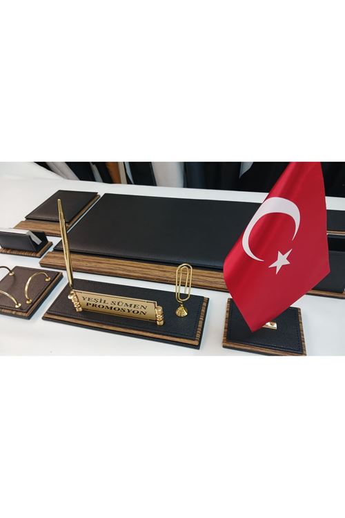  AHŞAP VE SİYAH KİŞİYE ÖZEL İSİMLİK